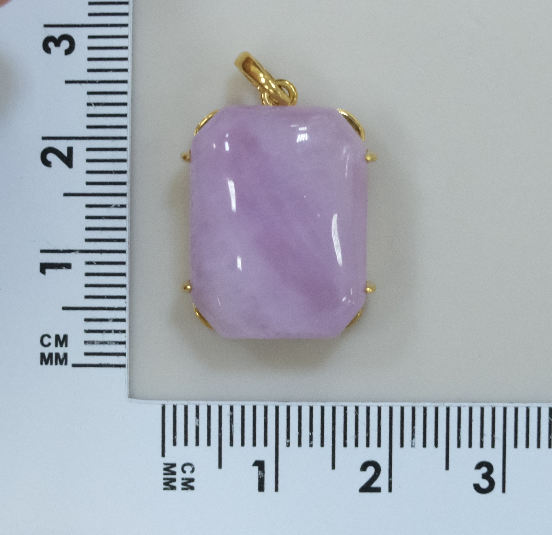 Серебряная подвеска с кунцитом